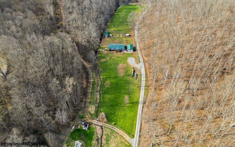 233 Harron Run Road, Buckhannon, West Virginia 26201, 3 Bedrooms Bedrooms, 6 Rooms Rooms,2 BathroomsBathrooms,Single Family Detached,For Sale,Harron Run,10165034
