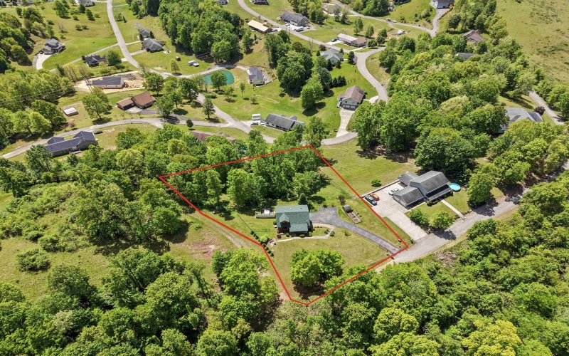 216 Whitetail Lane, Buckhannon, West Virginia 26201, 3 Bedrooms Bedrooms, 7 Rooms Rooms,3 BathroomsBathrooms,Single Family Detached,For Sale,Whitetail,10164951