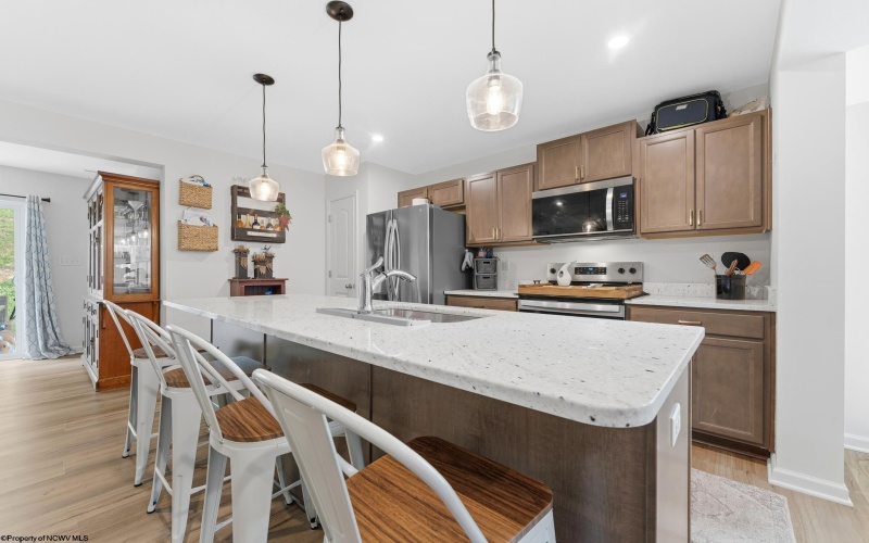 748 Mulligan Court, Maidsville, West Virginia 26541, 3 Bedrooms Bedrooms, 6 Rooms Rooms,2 BathroomsBathrooms,Single Family Attached,For Sale,Mulligan,10165036