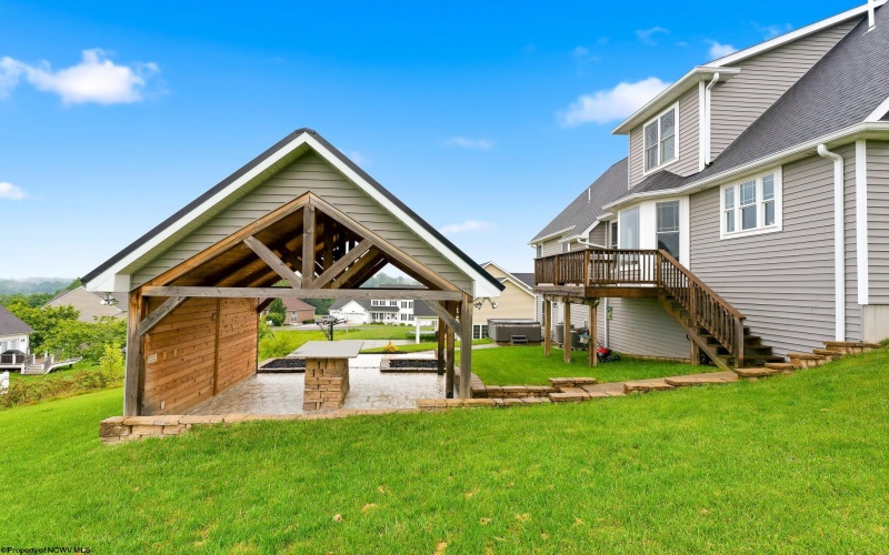 702 Slaton Lane, Morgantown, West Virginia 26508, 5 Bedrooms Bedrooms, 9 Rooms Rooms,3 BathroomsBathrooms,Single Family Detached,For Sale,Slaton,10165042