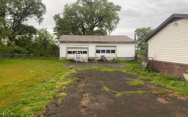 70 Poling Avenue, Elkins, West Virginia 26241, 3 Bedrooms Bedrooms, 5 Rooms Rooms,2 BathroomsBathrooms,Single Family Detached,For Sale,Poling,10165041