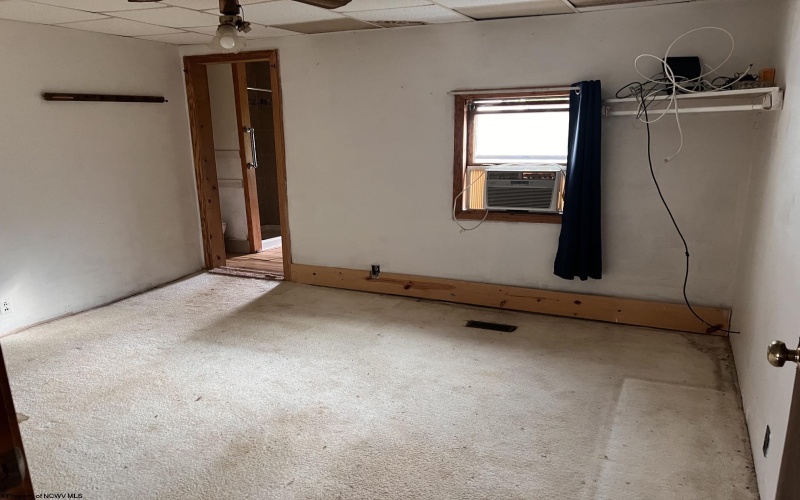 70 Poling Avenue, Elkins, West Virginia 26241, 3 Bedrooms Bedrooms, 5 Rooms Rooms,2 BathroomsBathrooms,Single Family Detached,For Sale,Poling,10165041