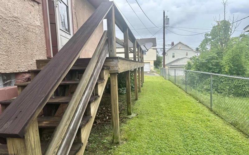 108 Ridenour Street, Clarksburg, West Virginia 26301, 3 Bedrooms Bedrooms, 7 Rooms Rooms,1 BathroomBathrooms,Single Family Detached,For Sale,Ridenour,10165045