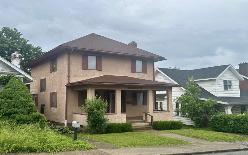 108 Ridenour Street, Clarksburg, West Virginia 26301, 3 Bedrooms Bedrooms, 7 Rooms Rooms,1 BathroomBathrooms,Single Family Detached,For Sale,Ridenour,10165045