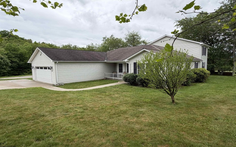 214 Edgewood Estates Road, Beverly, West Virginia 26253, 3 Bedrooms Bedrooms, 10 Rooms Rooms,2 BathroomsBathrooms,Single Family Detached,For Sale,Edgewood Estates,10165043