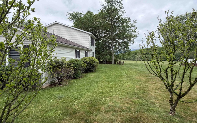 214 Edgewood Estates Road, Beverly, West Virginia 26253, 3 Bedrooms Bedrooms, 10 Rooms Rooms,2 BathroomsBathrooms,Single Family Detached,For Sale,Edgewood Estates,10165043