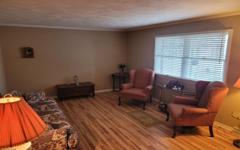 619 Deerfield Drive, Bridgeport, West Virginia 26330, 3 Bedrooms Bedrooms, 6 Rooms Rooms,2 BathroomsBathrooms,Single Family Attached,For Sale,Deerfield,10163474