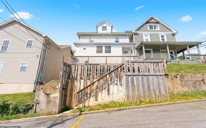 289 Wiles Street, Morgantown, West Virginia 26505, ,Multi-unit/income,For Sale,Wiles,10165059