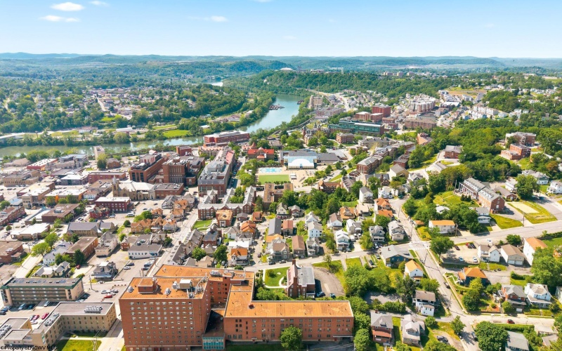 289 Wiles Street, Morgantown, West Virginia 26505, ,Multi-unit/income,For Sale,Wiles,10165059