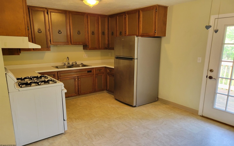 929 Garrison Avenue, Morgantown, West Virginia 26505, 3 Bedrooms Bedrooms, 7 Rooms Rooms,2 BathroomsBathrooms,Residential Rentals,For Rent,Garrison,10165051