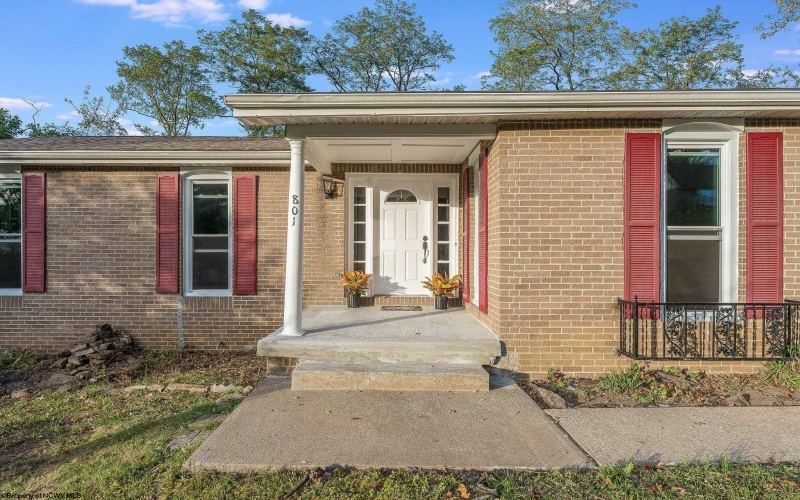 801 Cottonwood Street, Morgantown, West Virginia 26505, 5 Bedrooms Bedrooms, 9 Rooms Rooms,3 BathroomsBathrooms,Residential Rentals,For Rent,Cottonwood,10165060