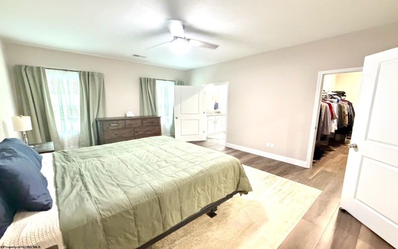 216 Crimson Lane, Bridgeport, West Virginia 26330, 3 Bedrooms Bedrooms, 7 Rooms Rooms,2 BathroomsBathrooms,Single Family Detached,For Sale,Crimson,10165049