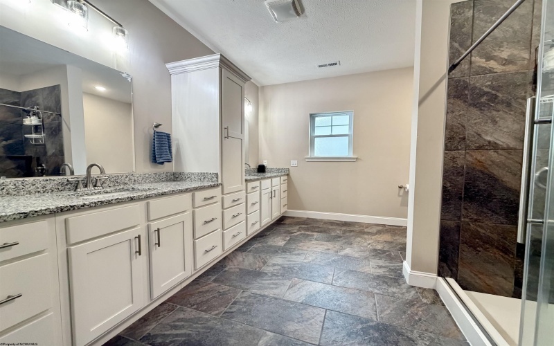 216 Crimson Lane, Bridgeport, West Virginia 26330, 3 Bedrooms Bedrooms, 7 Rooms Rooms,2 BathroomsBathrooms,Single Family Detached,For Sale,Crimson,10165049