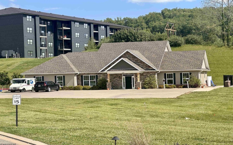 216 Crimson Lane, Bridgeport, West Virginia 26330, 3 Bedrooms Bedrooms, 7 Rooms Rooms,2 BathroomsBathrooms,Single Family Detached,For Sale,Crimson,10165049