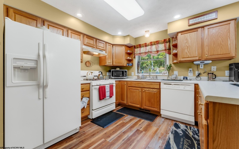 388 Arbogast Lane, Morgantown, West Virginia 26508, 4 Bedrooms Bedrooms, 8 Rooms Rooms,2 BathroomsBathrooms,Single Family Detached,For Sale,Arbogast,10165047
