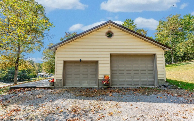 388 Arbogast Lane, Morgantown, West Virginia 26508, 4 Bedrooms Bedrooms, 8 Rooms Rooms,2 BathroomsBathrooms,Single Family Detached,For Sale,Arbogast,10165047