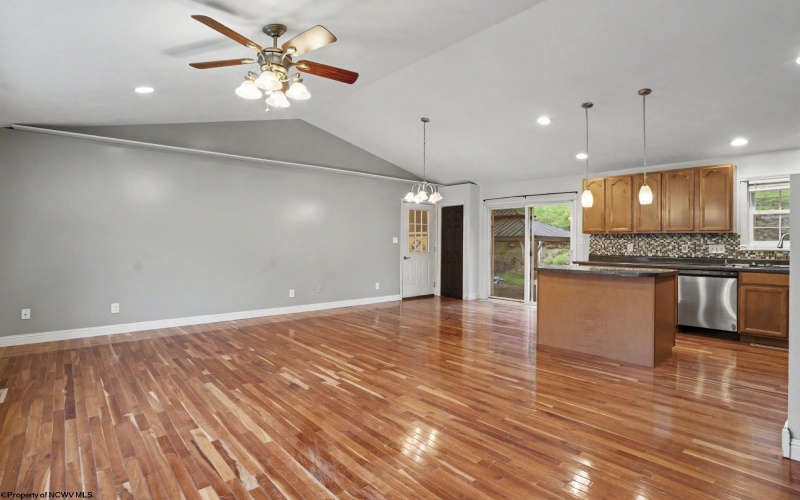 193 Meldahl Place, Washington, West Virginia 26181, 3 Bedrooms Bedrooms, 6 Rooms Rooms,1 BathroomBathrooms,Single Family Detached,For Sale,Meldahl,10165054