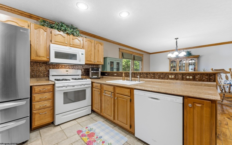 718 TRAP SPRINGS Road, Grafton, West Virginia 26354, 3 Bedrooms Bedrooms, 6 Rooms Rooms,2 BathroomsBathrooms,Single Family Detached,For Sale,TRAP SPRINGS,10165053