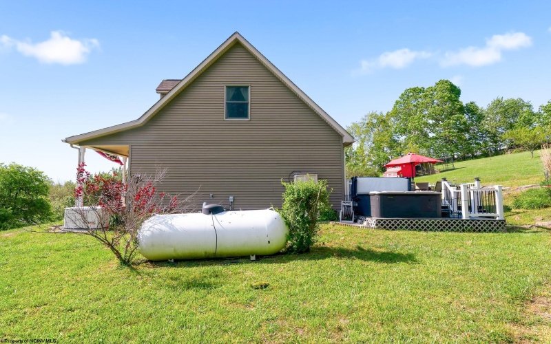 718 TRAP SPRINGS Road, Grafton, West Virginia 26354, 3 Bedrooms Bedrooms, 6 Rooms Rooms,2 BathroomsBathrooms,Single Family Detached,For Sale,TRAP SPRINGS,10165053