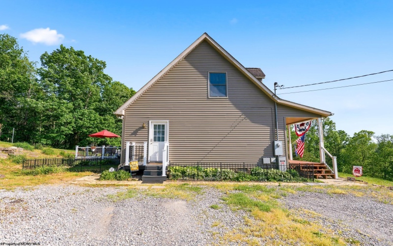718 TRAP SPRINGS Road, Grafton, West Virginia 26354, 3 Bedrooms Bedrooms, 6 Rooms Rooms,2 BathroomsBathrooms,Single Family Detached,For Sale,TRAP SPRINGS,10165053
