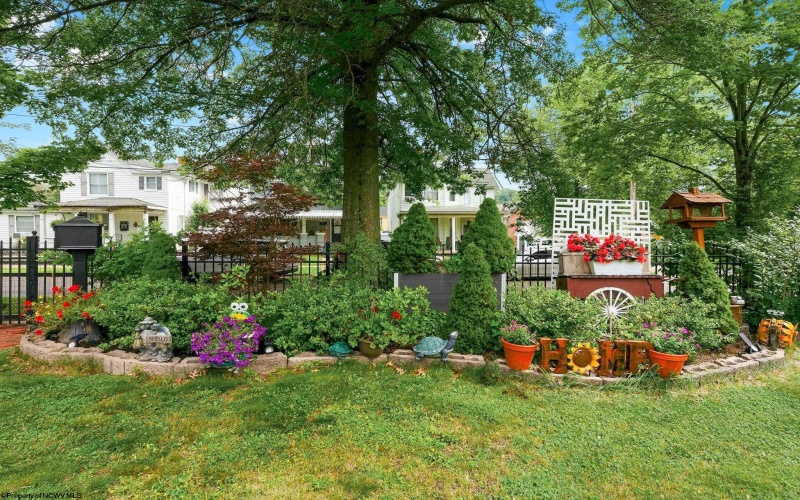 108 The Boulevard Road, Point Marion, Pennsylvania 15474, 3 Bedrooms Bedrooms, 9 Rooms Rooms,2 BathroomsBathrooms,Single Family Detached,For Sale,The Boulevard,10165065