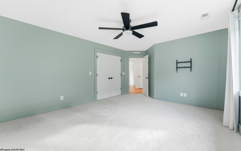 201 Farm Brook Lane, Morgantown, West Virginia 26508, 4 Bedrooms Bedrooms, 8 Rooms Rooms,2 BathroomsBathrooms,Single Family Detached,For Sale,Farm Brook,10165062