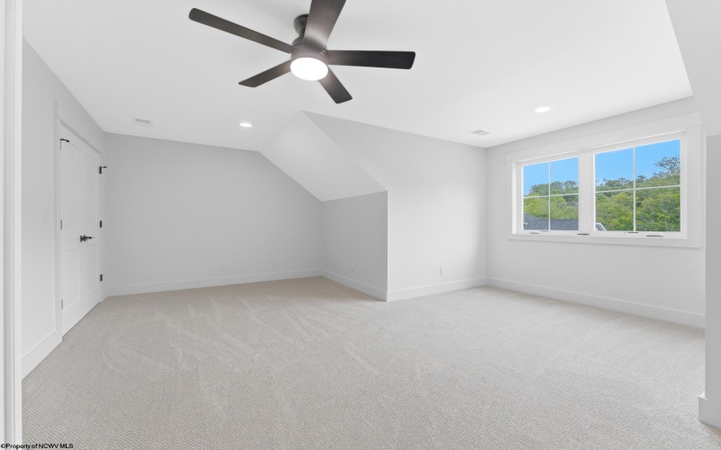 201 Farm Brook Lane, Morgantown, West Virginia 26508, 4 Bedrooms Bedrooms, 8 Rooms Rooms,2 BathroomsBathrooms,Single Family Detached,For Sale,Farm Brook,10165062