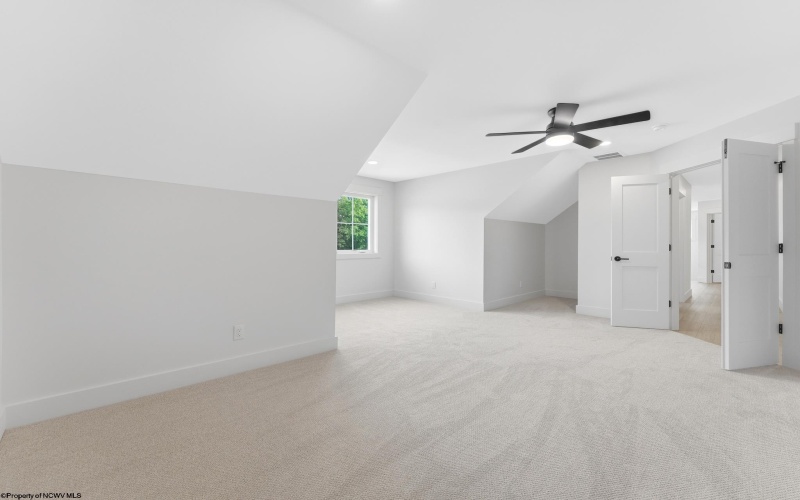 201 Farm Brook Lane, Morgantown, West Virginia 26508, 4 Bedrooms Bedrooms, 8 Rooms Rooms,2 BathroomsBathrooms,Single Family Detached,For Sale,Farm Brook,10165062