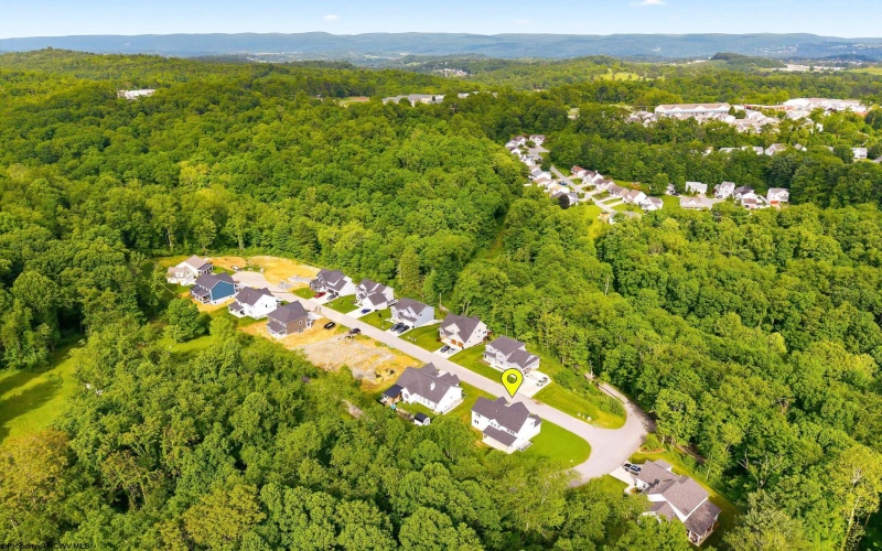 201 Farm Brook Lane, Morgantown, West Virginia 26508, 4 Bedrooms Bedrooms, 8 Rooms Rooms,2 BathroomsBathrooms,Single Family Detached,For Sale,Farm Brook,10165062