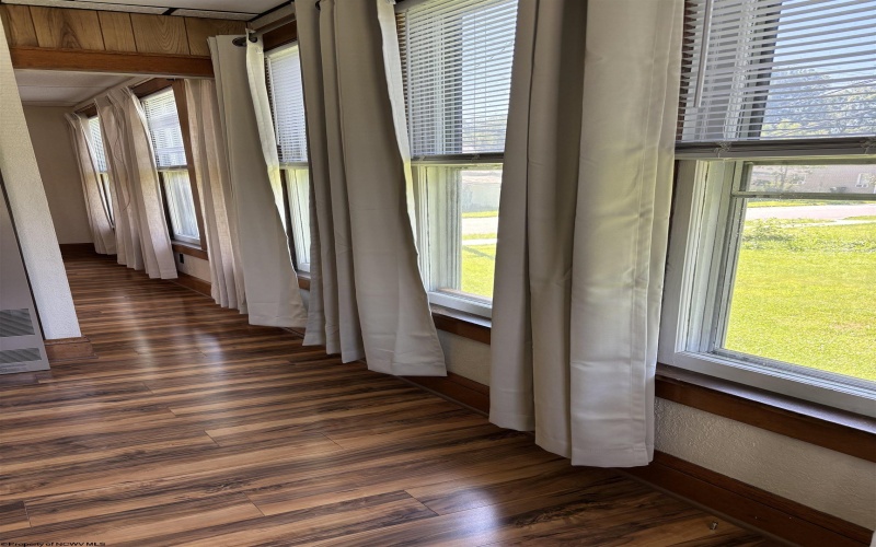 46 Florida Street, Buckhannon, West Virginia 26201-2887, 1 Bedroom Bedrooms, 4 Rooms Rooms,1 BathroomBathrooms,Residential Rentals,For Rent,Florida,10165077