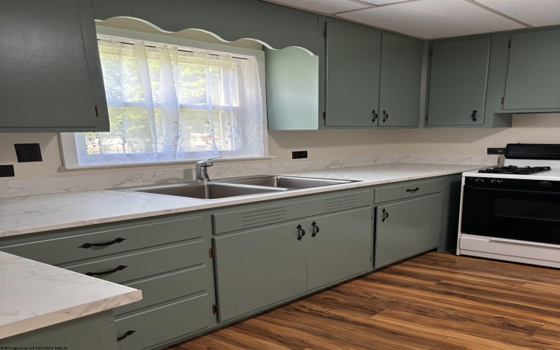 46 Florida Street, Buckhannon, West Virginia 26201-2887, 1 Bedroom Bedrooms, 4 Rooms Rooms,1 BathroomBathrooms,Residential Rentals,For Rent,Florida,10165077
