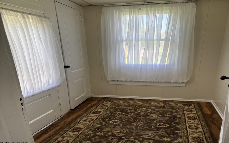 46 Florida Street, Buckhannon, West Virginia 26201-2887, 1 Bedroom Bedrooms, 4 Rooms Rooms,1 BathroomBathrooms,Residential Rentals,For Rent,Florida,10165077