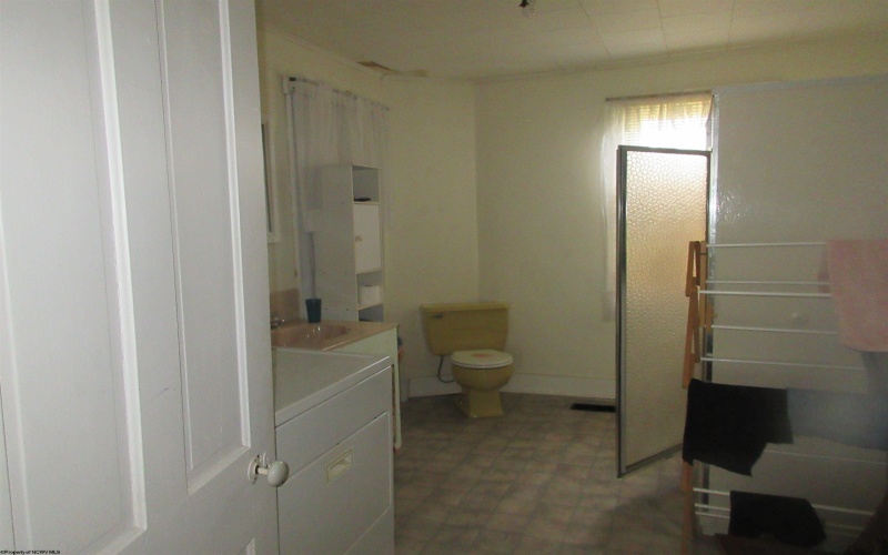 210 THOMAS Avenue, Davis, West Virginia 26260-0000, 5 Bedrooms Bedrooms, 10 Rooms Rooms,2 BathroomsBathrooms,Single Family Detached,For Sale,THOMAS,10165089 210 THOMAS Avenue, Davis, West Virginia 26260-0000, 5 Bedrooms Bedrooms, 10 Rooms Rooms,2 BathroomsBathrooms,Single Family Detached,For Sale,THOMAS,10165089