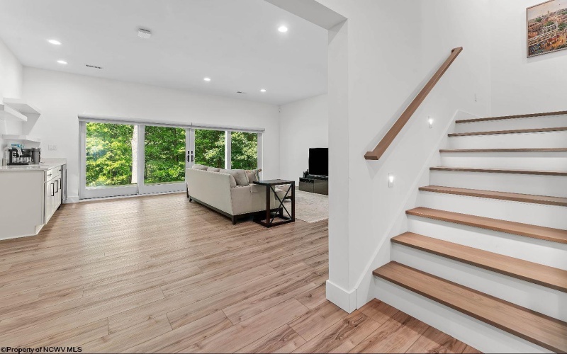 2022 White Oak Drive, Morgantown, West Virginia 26505, 5 Bedrooms Bedrooms, 13 Rooms Rooms,5 BathroomsBathrooms,Single Family Detached,For Sale,White Oak,10164938