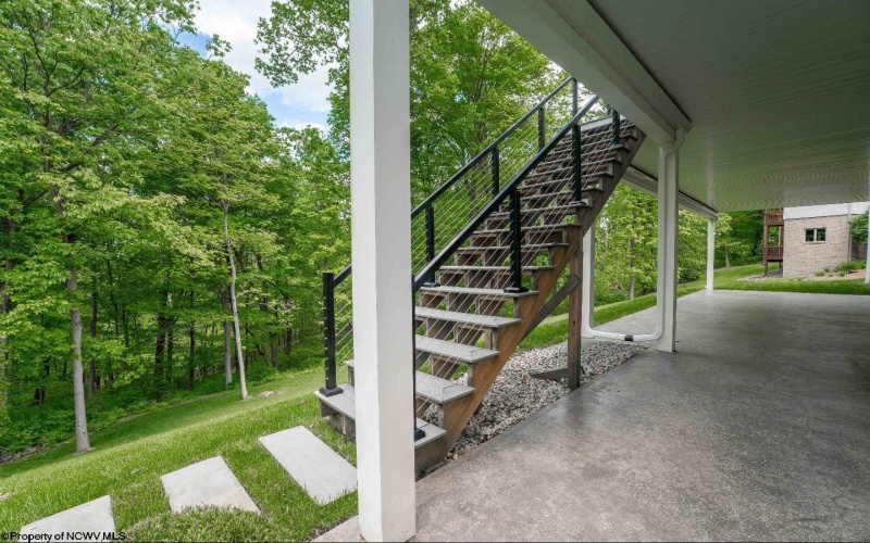 2022 White Oak Drive, Morgantown, West Virginia 26505, 5 Bedrooms Bedrooms, 13 Rooms Rooms,5 BathroomsBathrooms,Single Family Detached,For Sale,White Oak,10164938