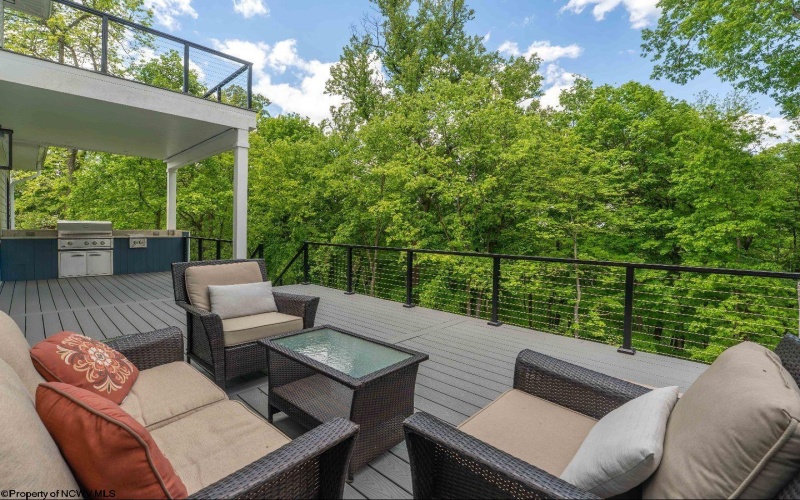 2022 White Oak Drive, Morgantown, West Virginia 26505, 5 Bedrooms Bedrooms, 13 Rooms Rooms,5 BathroomsBathrooms,Single Family Detached,For Sale,White Oak,10164938
