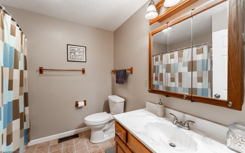 1253 Bakers Ridge Road, Morgantown, West Virginia 26505, 3 Bedrooms Bedrooms, 7 Rooms Rooms,2 BathroomsBathrooms,Single Family Detached,For Sale,Bakers Ridge,10165068 1253 Bakers Ridge Road, Morgantown, West Virginia 26505, 3 Bedrooms Bedrooms, 7 Rooms Rooms,2 BathroomsBathrooms,Single Family Detached,For Sale,Bakers Ridge,10165068