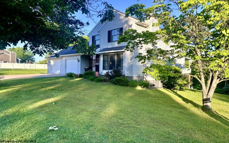 1253 Bakers Ridge Road, Morgantown, West Virginia 26505, 3 Bedrooms Bedrooms, 7 Rooms Rooms,2 BathroomsBathrooms,Single Family Detached,For Sale,Bakers Ridge,10165068 1253 Bakers Ridge Road, Morgantown, West Virginia 26505, 3 Bedrooms Bedrooms, 7 Rooms Rooms,2 BathroomsBathrooms,Single Family Detached,For Sale,Bakers Ridge,10165068