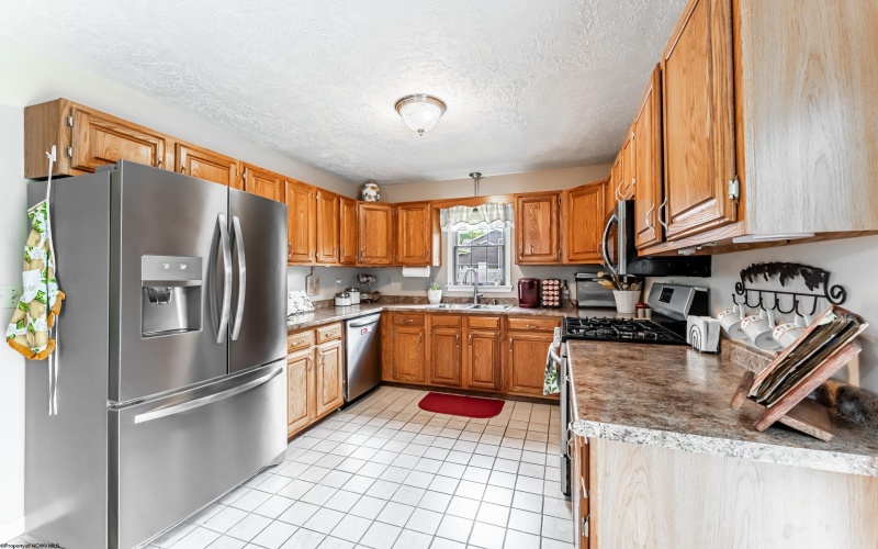 1253 Bakers Ridge Road, Morgantown, West Virginia 26505, 3 Bedrooms Bedrooms, 7 Rooms Rooms,2 BathroomsBathrooms,Single Family Detached,For Sale,Bakers Ridge,10165068 1253 Bakers Ridge Road, Morgantown, West Virginia 26505, 3 Bedrooms Bedrooms, 7 Rooms Rooms,2 BathroomsBathrooms,Single Family Detached,For Sale,Bakers Ridge,10165068