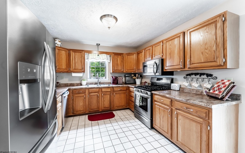 1253 Bakers Ridge Road, Morgantown, West Virginia 26505, 3 Bedrooms Bedrooms, 7 Rooms Rooms,2 BathroomsBathrooms,Single Family Detached,For Sale,Bakers Ridge,10165068 1253 Bakers Ridge Road, Morgantown, West Virginia 26505, 3 Bedrooms Bedrooms, 7 Rooms Rooms,2 BathroomsBathrooms,Single Family Detached,For Sale,Bakers Ridge,10165068