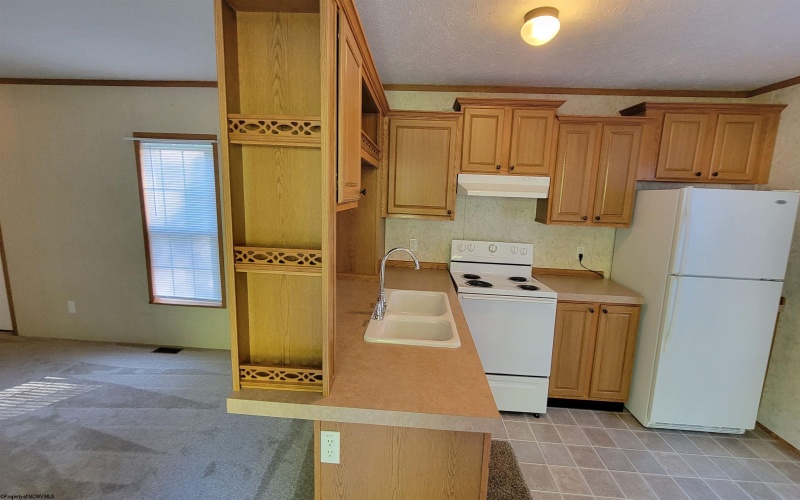 24 Line Drive, Fairmont, West Virginia 26554, 1 Bedroom Bedrooms, 3 Rooms Rooms,1 BathroomBathrooms,Single Family Detached,For Sale,Line,10165086