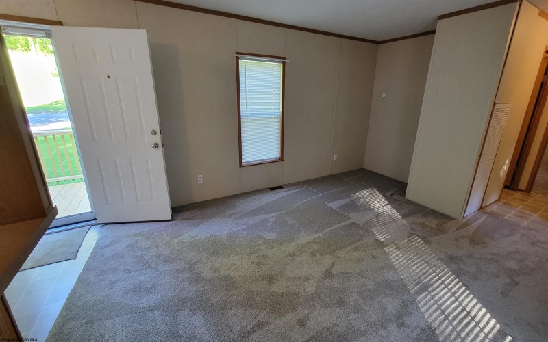 24 Line Drive, Fairmont, West Virginia 26554, 1 Bedroom Bedrooms, 3 Rooms Rooms,1 BathroomBathrooms,Single Family Detached,For Sale,Line,10165086