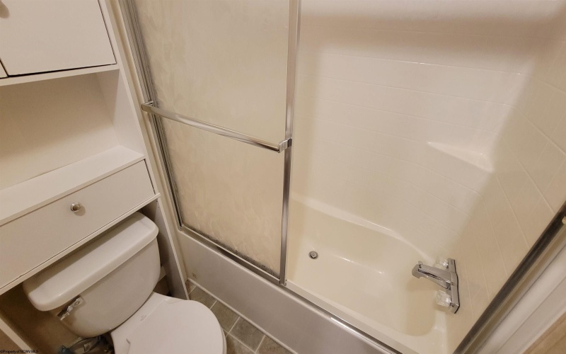 24 Line Drive, Fairmont, West Virginia 26554, 1 Bedroom Bedrooms, 3 Rooms Rooms,1 BathroomBathrooms,Single Family Detached,For Sale,Line,10165086
