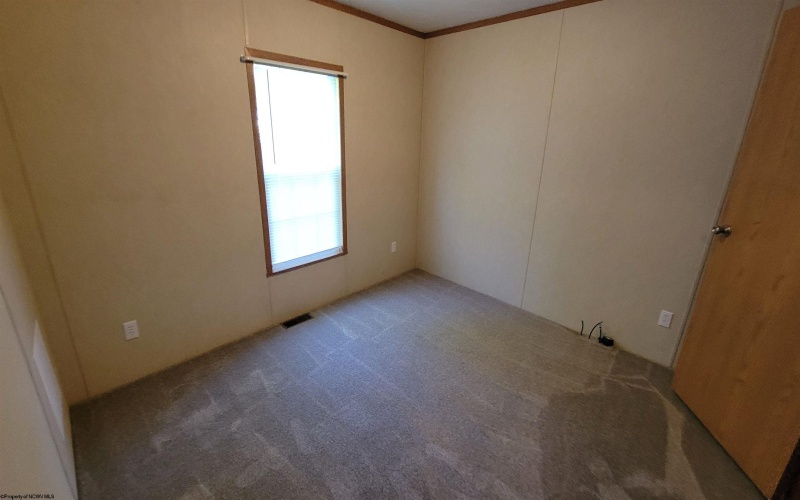 24 Line Drive, Fairmont, West Virginia 26554, 1 Bedroom Bedrooms, 3 Rooms Rooms,1 BathroomBathrooms,Single Family Detached,For Sale,Line,10165086