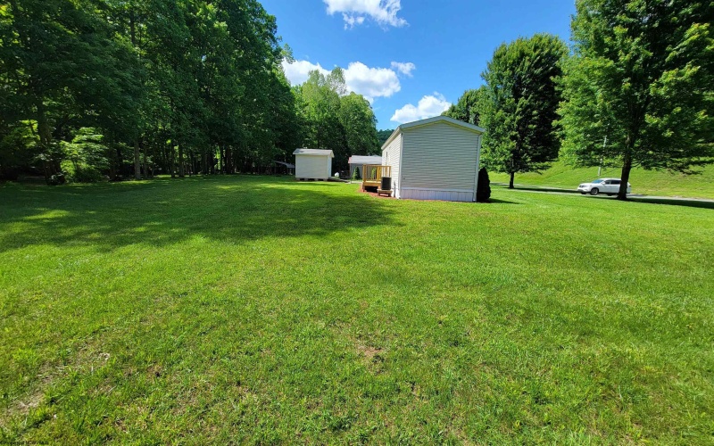 24 Line Drive, Fairmont, West Virginia 26554, 1 Bedroom Bedrooms, 3 Rooms Rooms,1 BathroomBathrooms,Single Family Detached,For Sale,Line,10165086