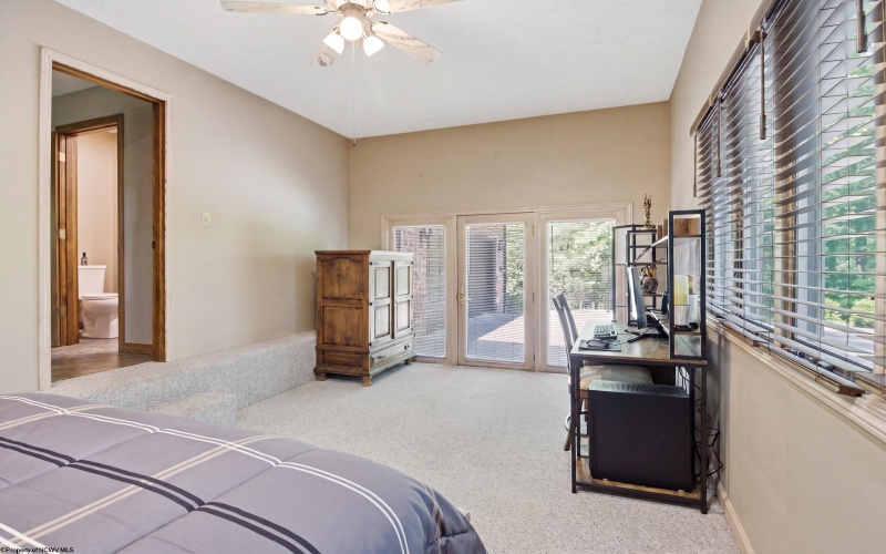 2386 Lakeside Estates, Morgantown, West Virginia 26508, 4 Bedrooms Bedrooms, 9 Rooms Rooms,3 BathroomsBathrooms,Single Family Detached,For Sale,Lakeside,10165082