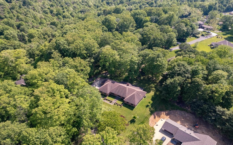 2386 Lakeside Estates, Morgantown, West Virginia 26508, 4 Bedrooms Bedrooms, 9 Rooms Rooms,3 BathroomsBathrooms,Single Family Detached,For Sale,Lakeside,10165082