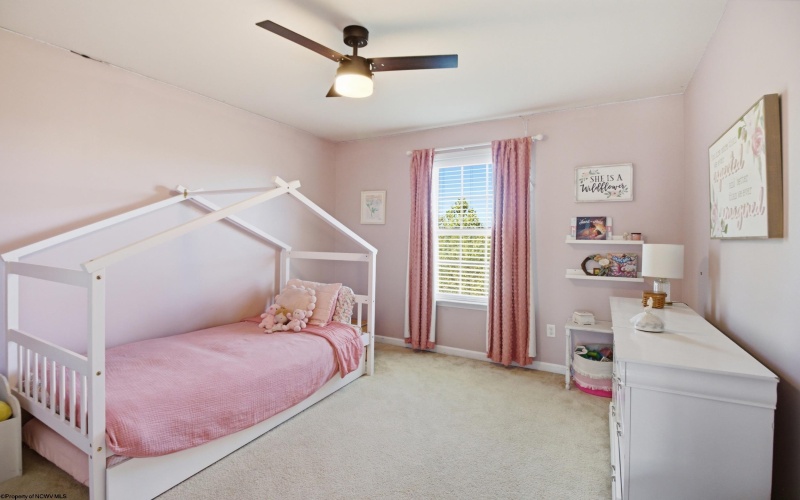 50 Garnet Way, Bridgeport, West Virginia 26330, 5 Bedrooms Bedrooms, 13 Rooms Rooms,3 BathroomsBathrooms,Single Family Detached,For Sale,Garnet,10165087