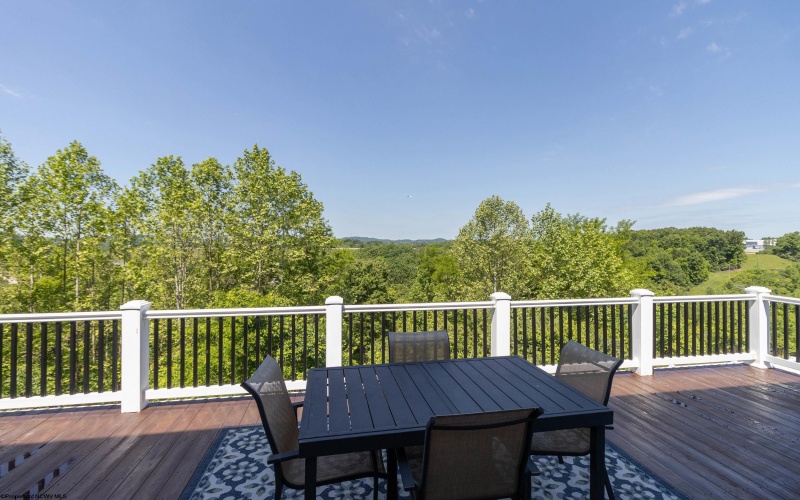 50 Garnet Way, Bridgeport, West Virginia 26330, 5 Bedrooms Bedrooms, 13 Rooms Rooms,3 BathroomsBathrooms,Single Family Detached,For Sale,Garnet,10165087