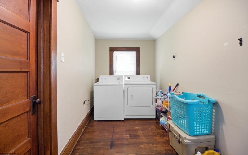 227 Maple Avenue, Bridgeport, West Virginia 26330, 2 Bedrooms Bedrooms, 7 Rooms Rooms,1 BathroomBathrooms,Single Family Detached,For Sale,Maple,10165072 227 Maple Avenue, Bridgeport, West Virginia 26330, 2 Bedrooms Bedrooms, 7 Rooms Rooms,1 BathroomBathrooms,Single Family Detached,For Sale,Maple,10165072